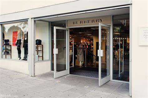 department stores that carry burberry|burberry outlet near me.